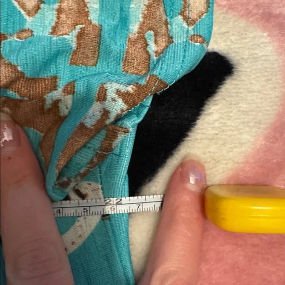 3/$30 Model France Turquoise Rhinestone Top - Picture 4 of 6